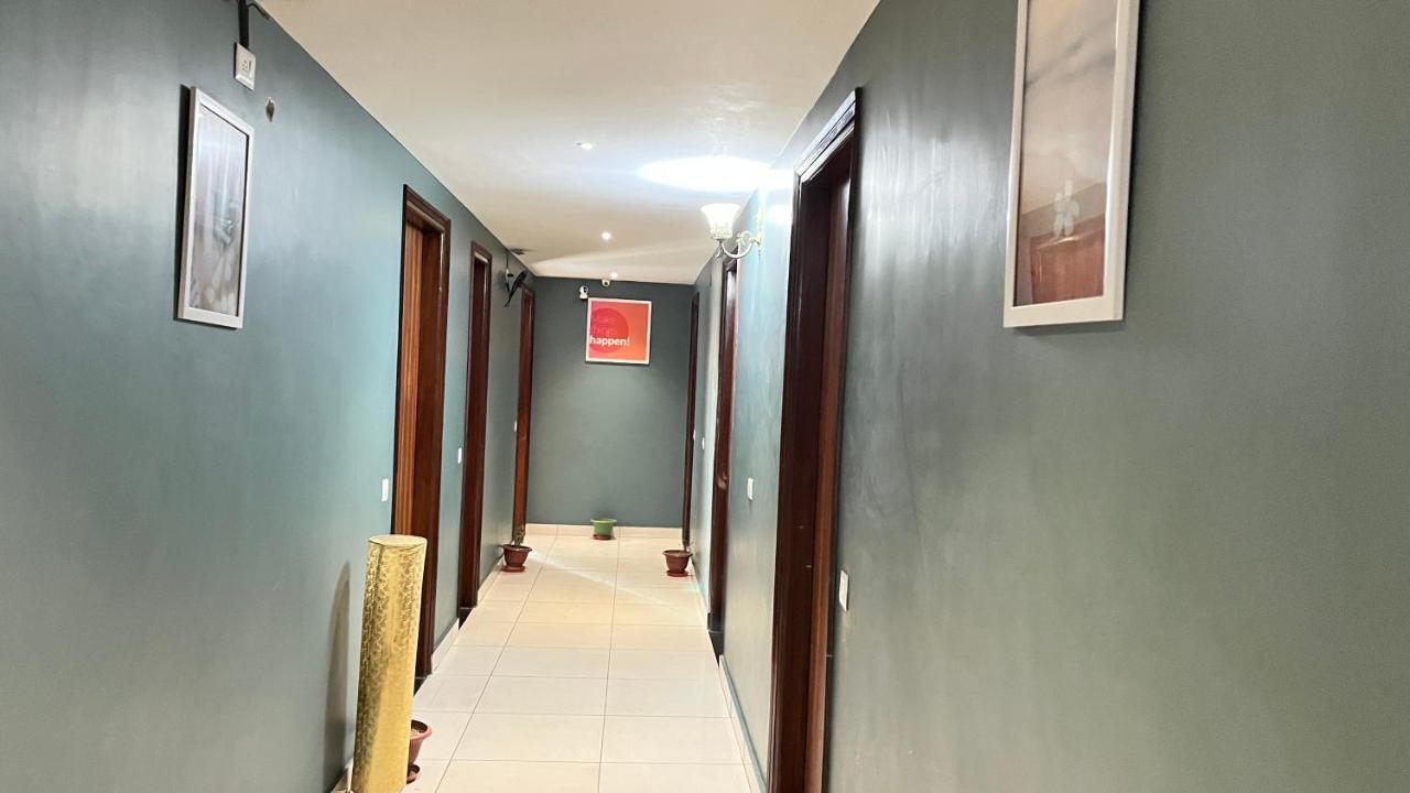 Qotel Hotel Church House Rohini Sector 15 Delhi  Exterior foto